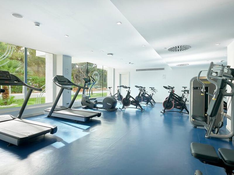 93C3B4B79D65D39C76A6545DD711D5E7