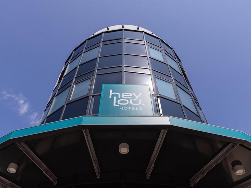 4FE706F007E9EFEC060D1724AF28000D