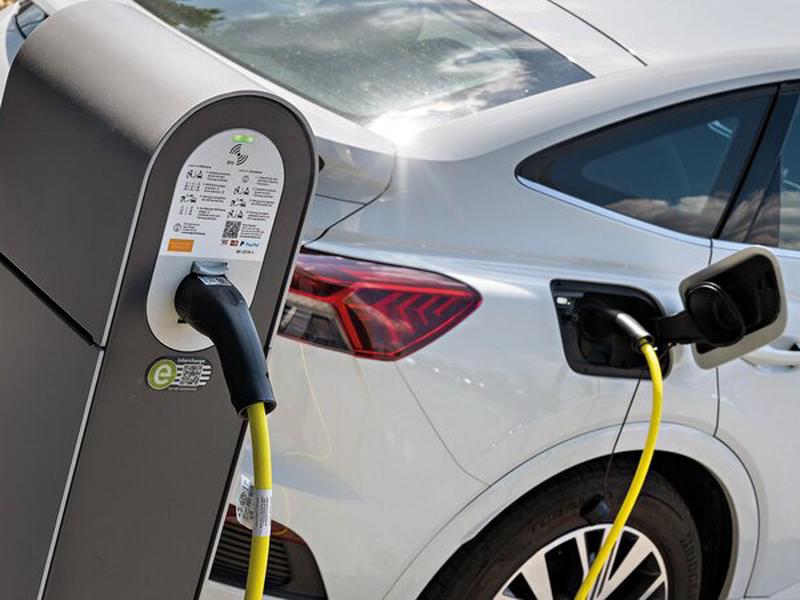 9DE5084A44D5A4EC6FBBBF49555C3C11