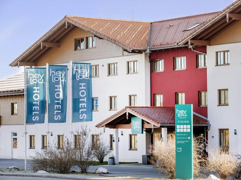 AE27A6BC0DF51F931E3E2B9A745CE636