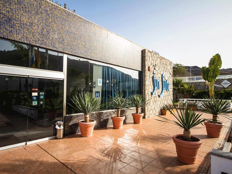 C367623DA96C001BC1049BF7C677053D