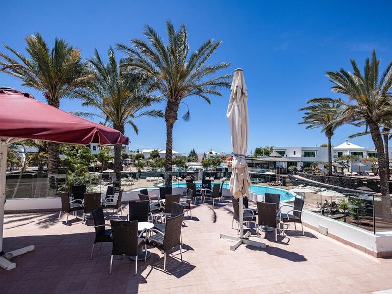 1616C1D3F2560DE48F1170D9130B2E57