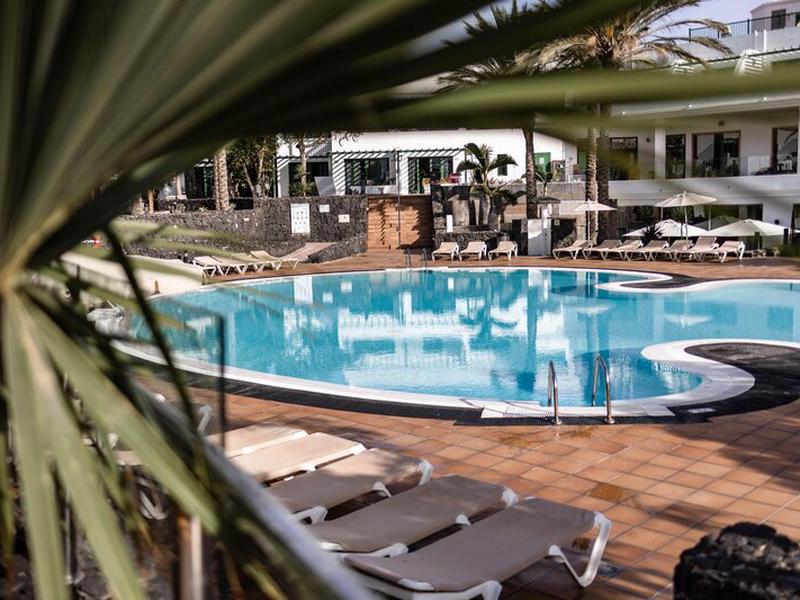 3DE65F4794CD73FB2A331395521E185C