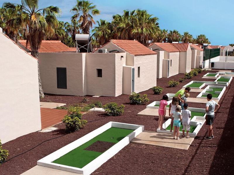 EACE519F802E9BAD8A31CEE1BFE38ED1