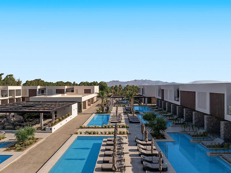 E2B19F0DA54014C2E166F0D2410A985D