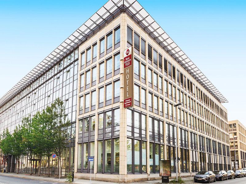 7AC17E9490AB57C9D857ACA80B4A6C3B