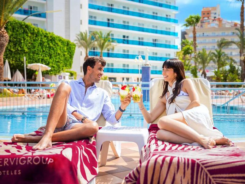 D7C9F194E0D5936F29A5DC3C553A1433