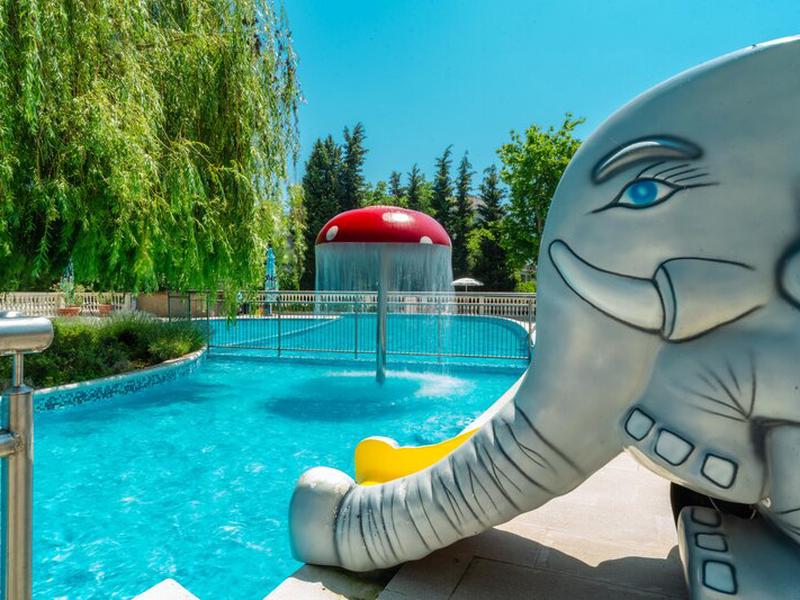 AED2BB3B4F71CA3448D36CD418749300