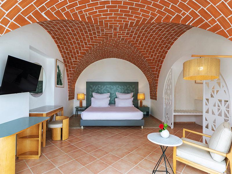 22C34B249FC572736447D8CBA6B79EF0