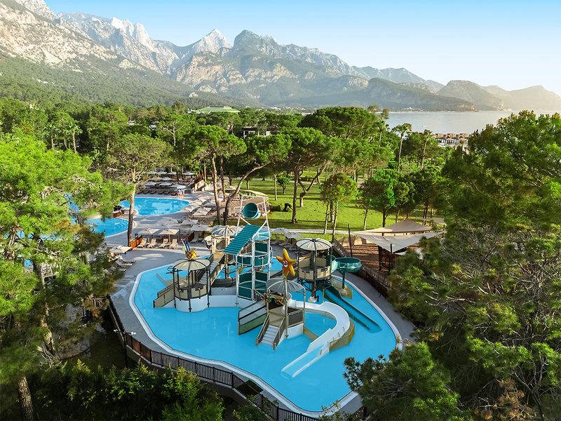 DFC07C166F3B3D9D93361E7C9AFF0C2D