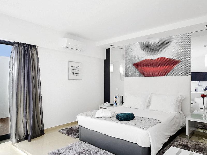 10C7AE857E81338C236BC4482F958D6C