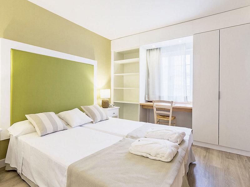 F247EE5C0F964464F6F6C178DAA183F4