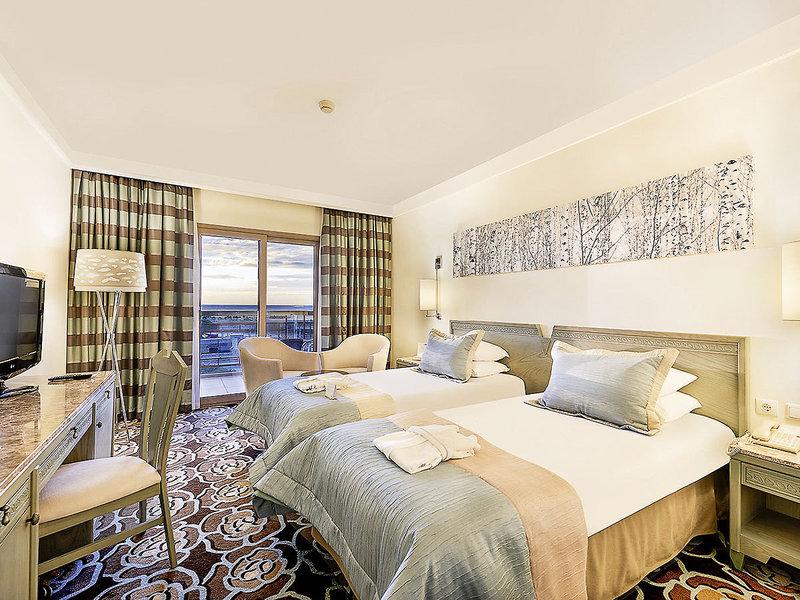 55B60A0EB24D442521C519F171900E4C