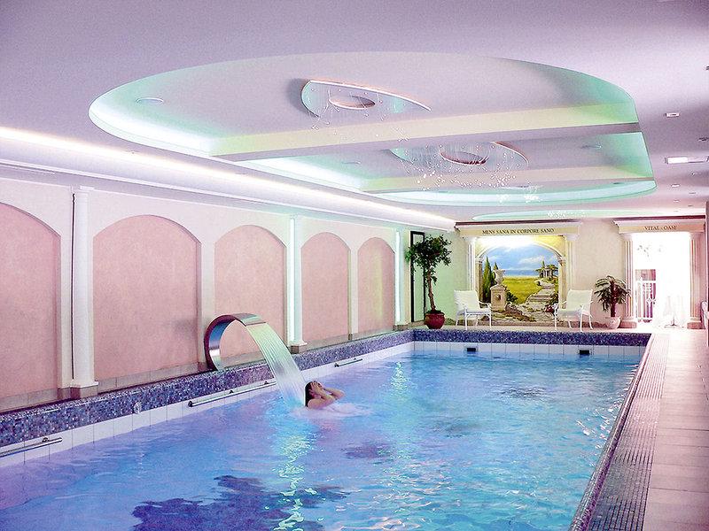 FDBB9F6F838CA7D3E3425825CF5A82D4