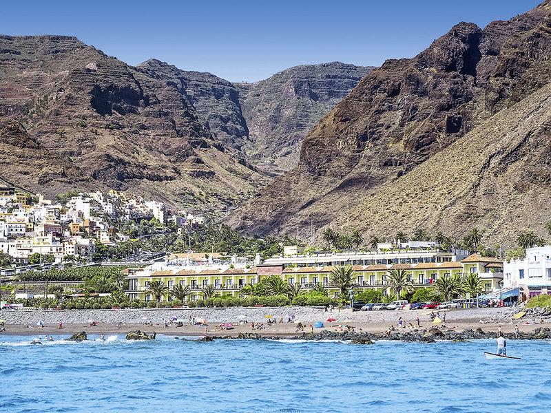 BF051A24B0A90D12145962FC05F6E041