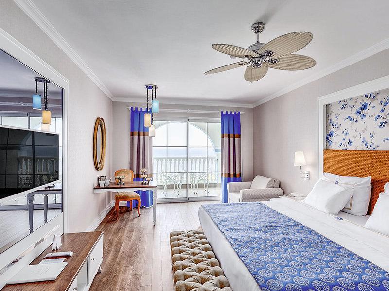 63AD2D6483BAFD5F7C25171672522090