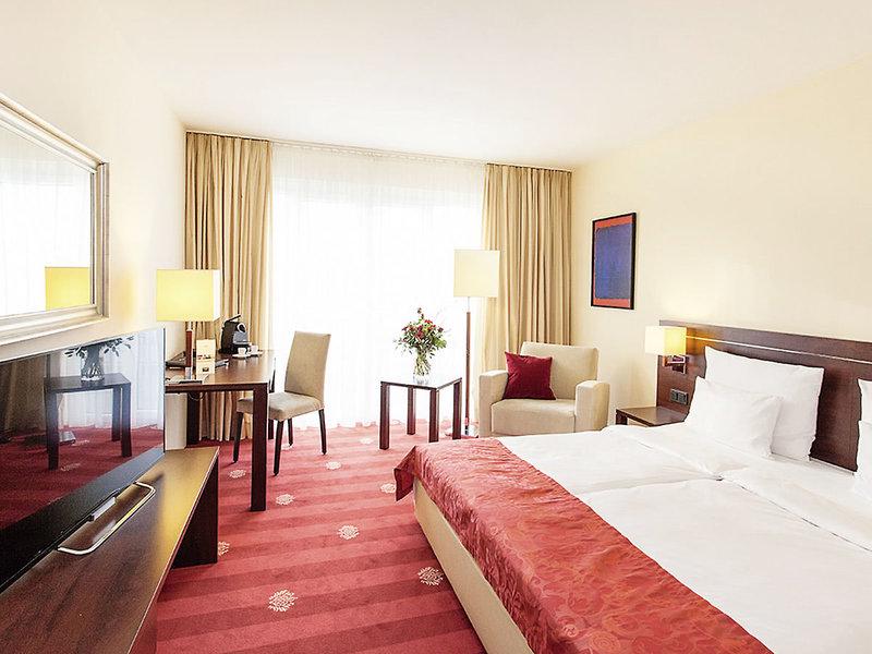 F677077E034D95CD2B0D38AF5ED2A214