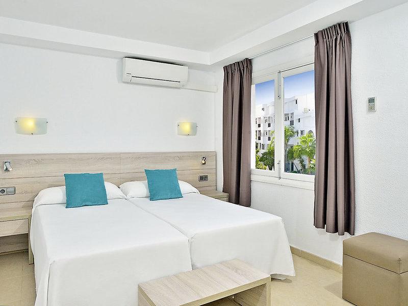 6470A1BA03F7D4CFAD5F6C8A3081A6FA