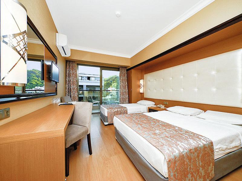 EF9FB75FA66DD244DC67E4914A243054