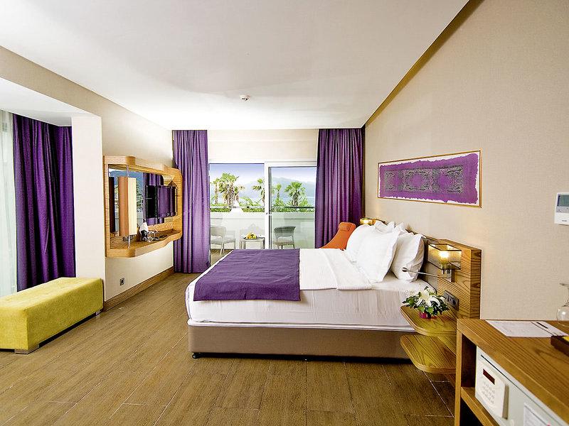 CC3763E9E54275429404AD2779AF3993