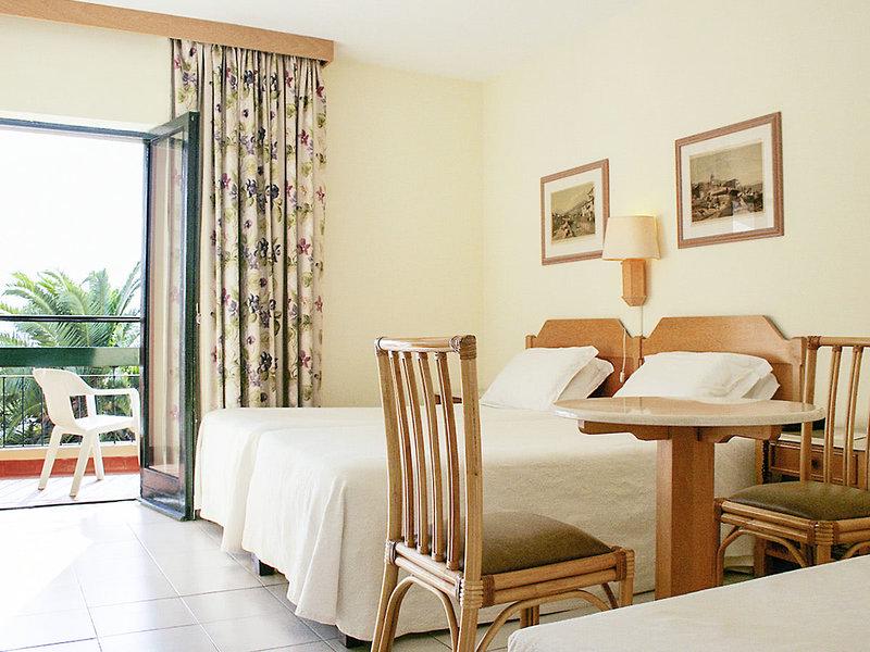 7D1FF2675BC8D6E223E626F4DC5D6FE5