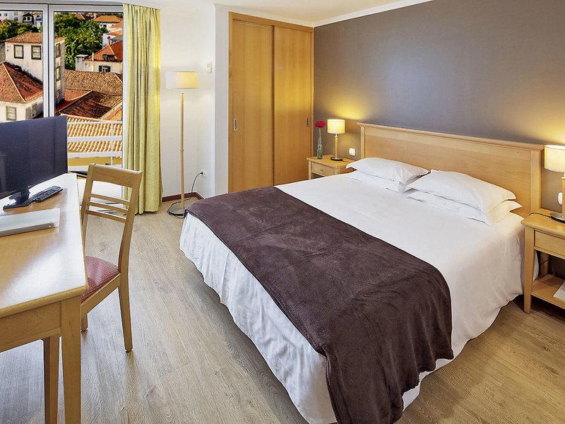 339CDA00EED57D6E88D310ACDE3B8794