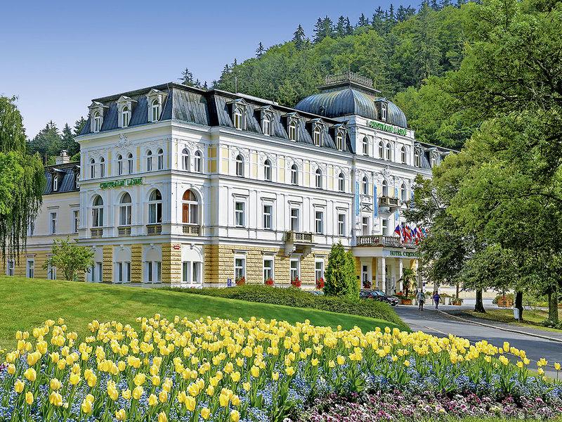 8DE627EEFC0425308BC4C0434DF13865