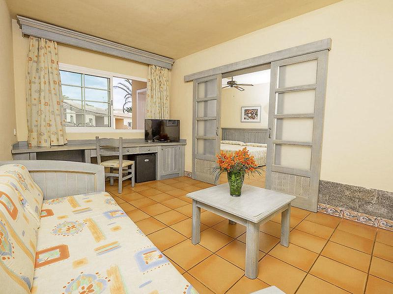 230E261981F21961C8C1E33A353E4C09