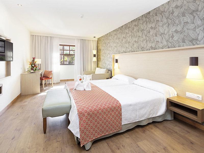 96FDE97B32744B54907A6C55A4BF21F9