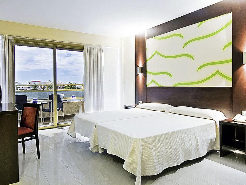 98E258269BC5C72BF9456D637FB3409E