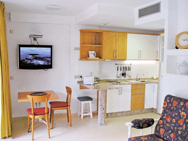 59F8ECAB7D70B1048D12AD85C731D03D