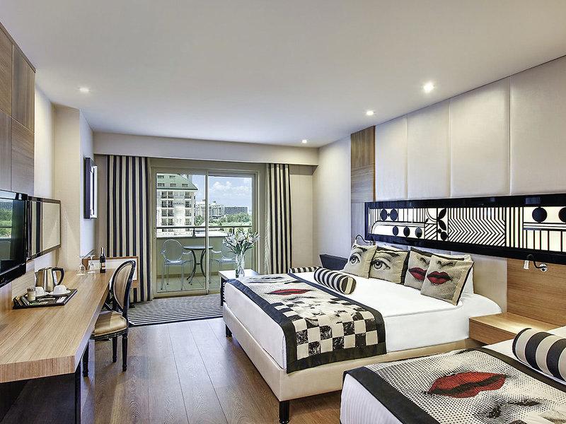 923E50988DAA476D14F888AC4AFDAEF0