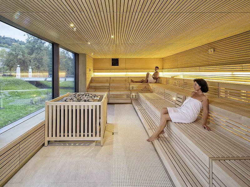 8E5A9DC741DEE177A81C3CCEF7632A04