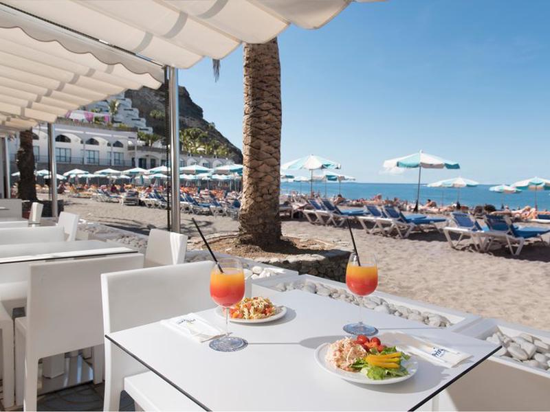 C5793AFB0294D016A06D5B3A82ADA712