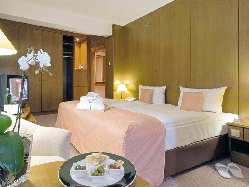 5A8C0B488342C0C2246A4A52D2BCF70E