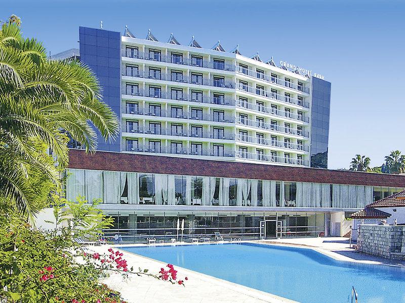 2EDA04AA025B150ED1B77A8930E594AD