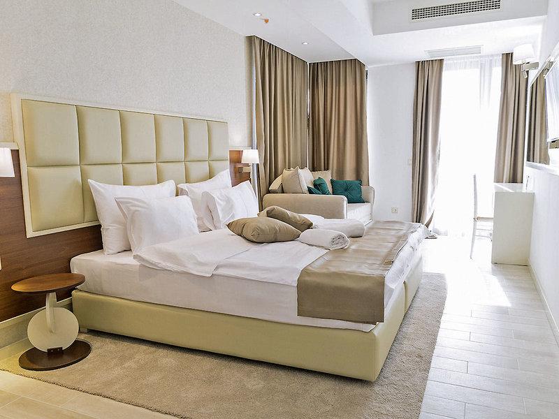 9EAFD63B7A716B6CCFCF60DE8E032371