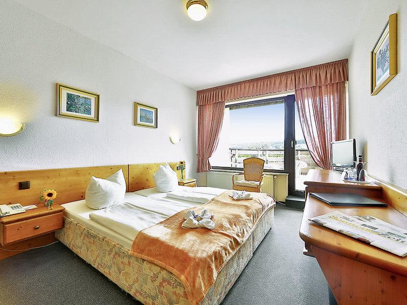 DCAE1E567692A6DE0E0951BEC8E05D05