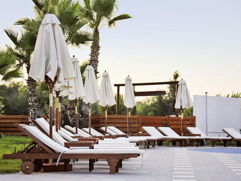 2E20518E98542D9215959432E0ED9D69