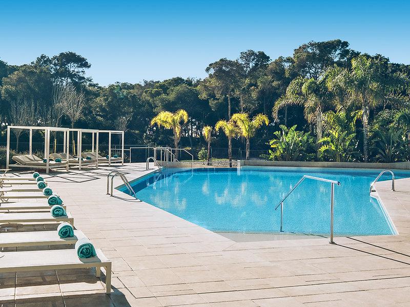 15E64554E9C36E018C7806D0D4BF47DE