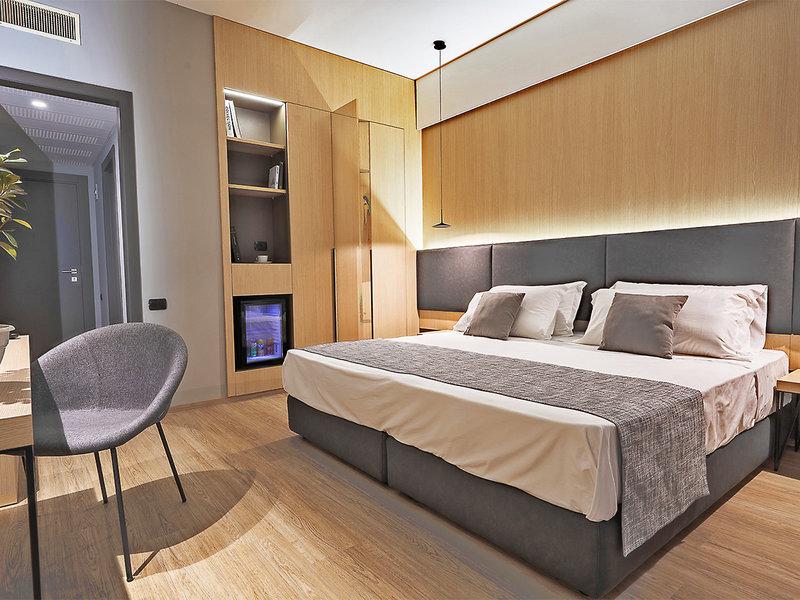 12F4906E56093A8CB49C872CE75211E4