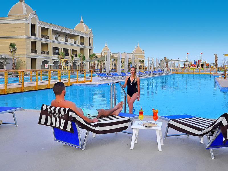 2233E5B8333C56C7AEBD1DBAF4B49129