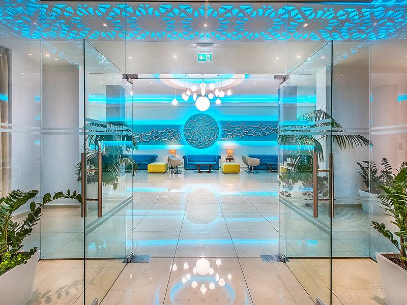 245D5A794F56BAB479BABBE8C417C7EA