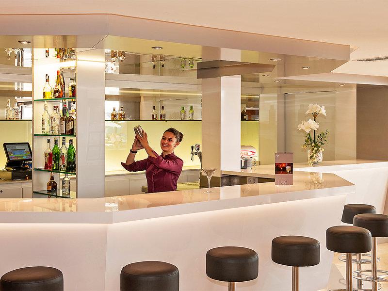 3D39E3A6A649FA7FAFAFB7B0FE3673B3