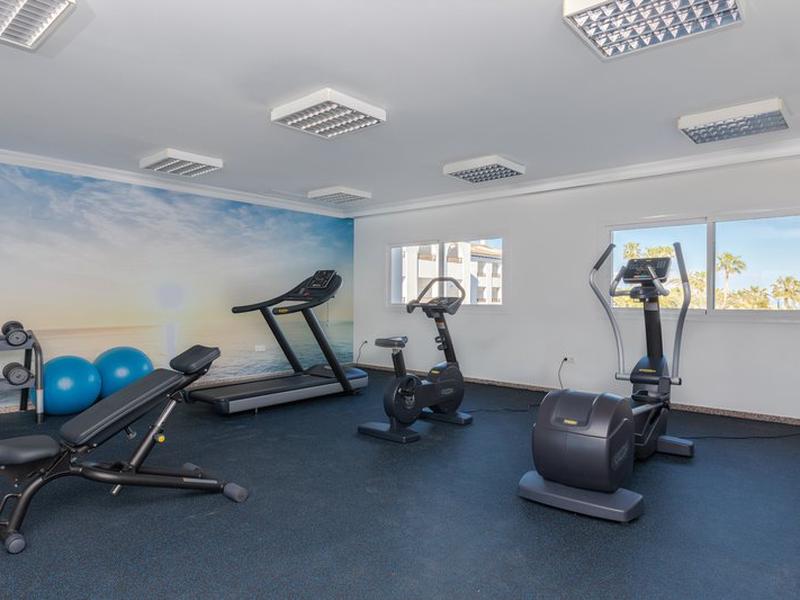 F77E20A5D0407FCDECFC206AFF0D3CAC