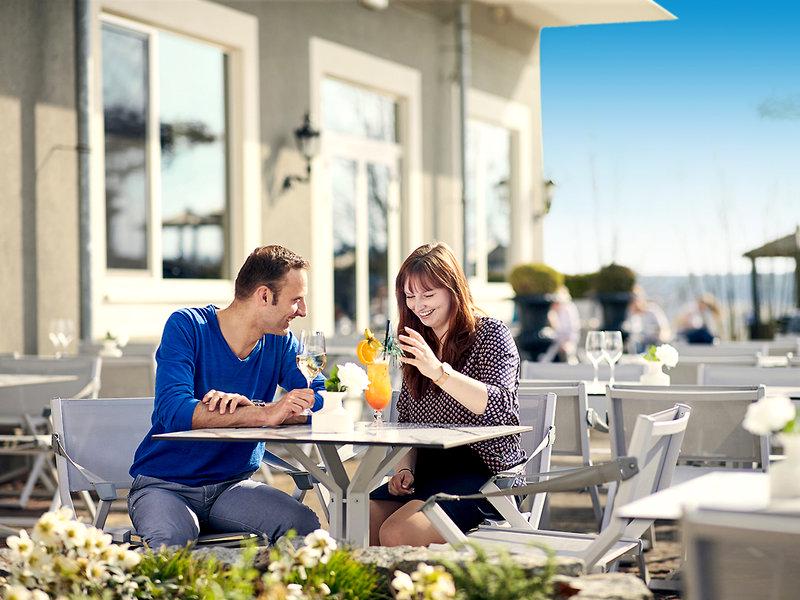 97B0F8E43C8B47C4B6B515AA51A33644