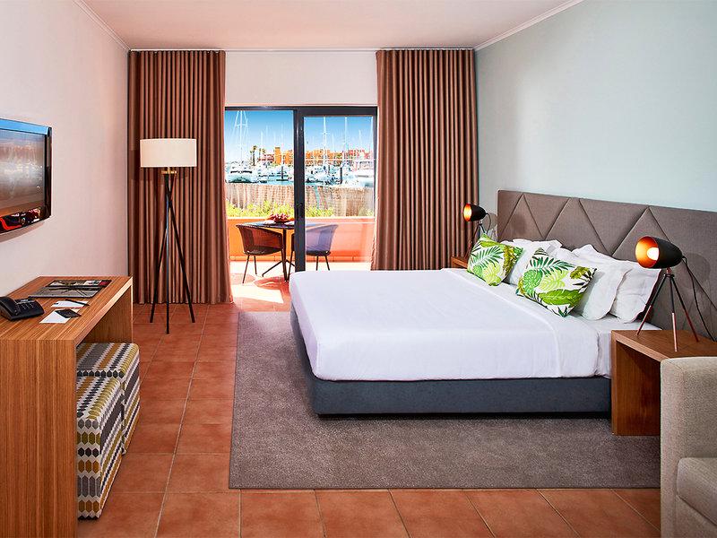 223ABF5DAAC94591BADEF0BB21D84CE7