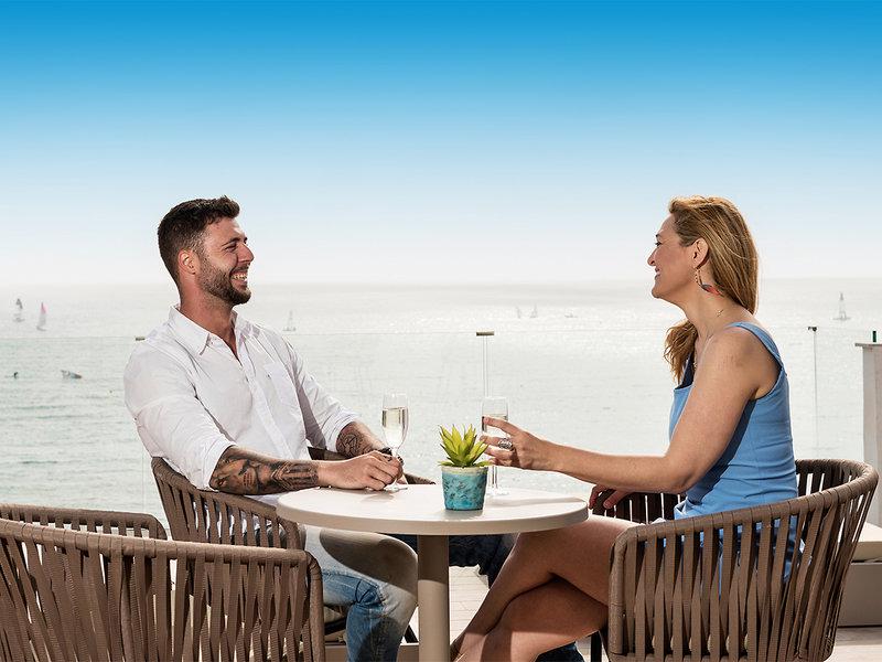 27F15A3B0F30CF6FF1AEF7B091834627