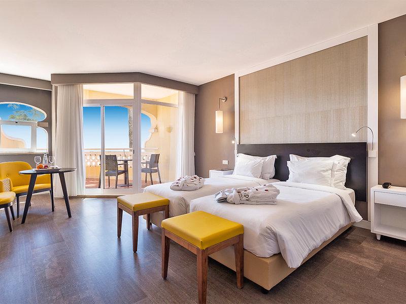 693785BF45ACBDAAE801F7B3F0B15761