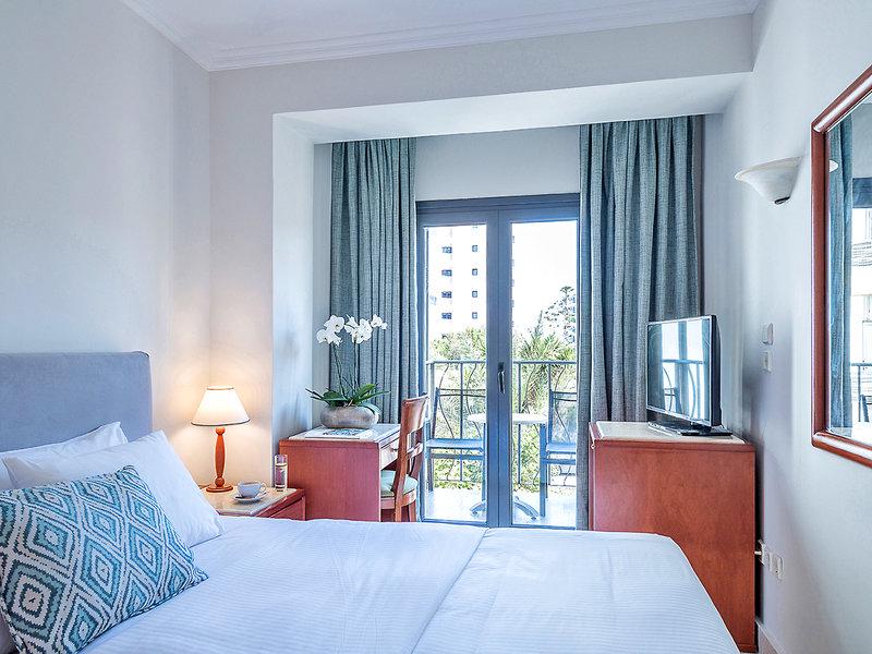 2E1E41B88F4BB3811824D1DA90934C30